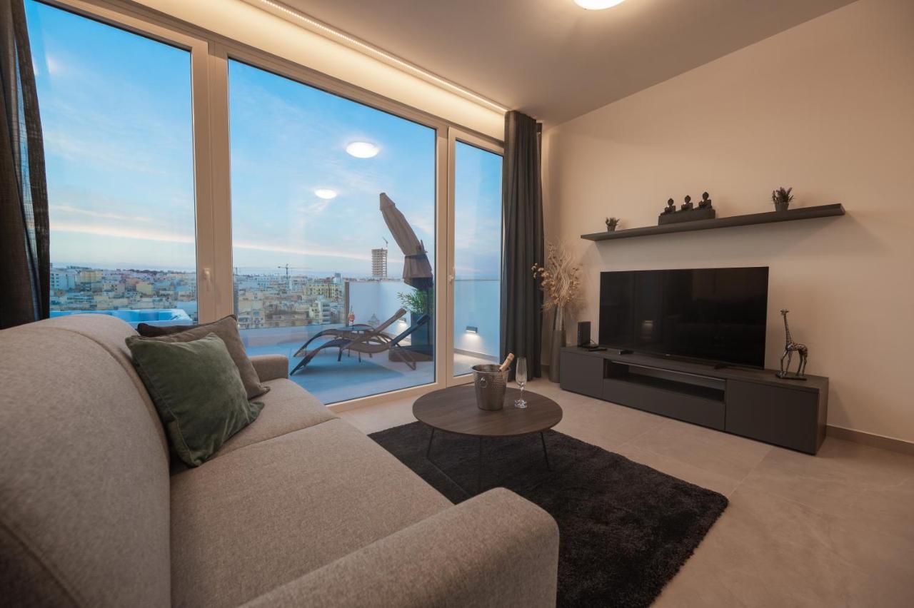 The Address Seafront Suites With Hot Tub Pietà Exterior foto
